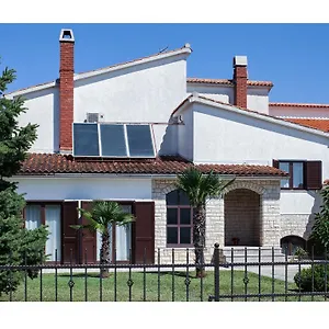 https://apartments-moderno-2.in-istria.net